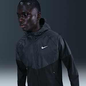 Nike Miler Men's Repel Winterized Running Jacket. Nike LU